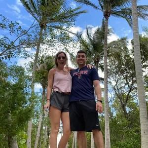 Meet your Posher, Shea